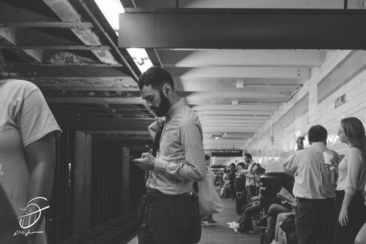 NX500 w/ NX-45mm f/1.8 2D-3D at ISO3200